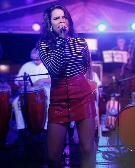Sabrina Arenas profesora de canto Solorock Academia de Música