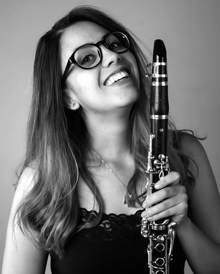 Silvana Osorio profesora de clarinete de academia de música Solorock